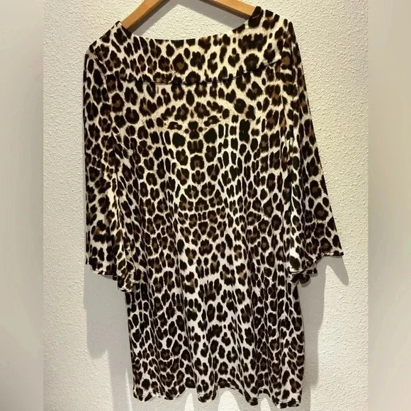 Alfani Woman Size OX Leopard Print 3/4 Inch Bell Sleeves Square Neck W/rib-bits - Picture 1 of 6